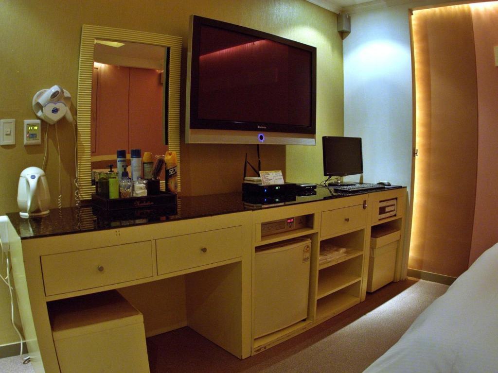 Manhattan Hotel